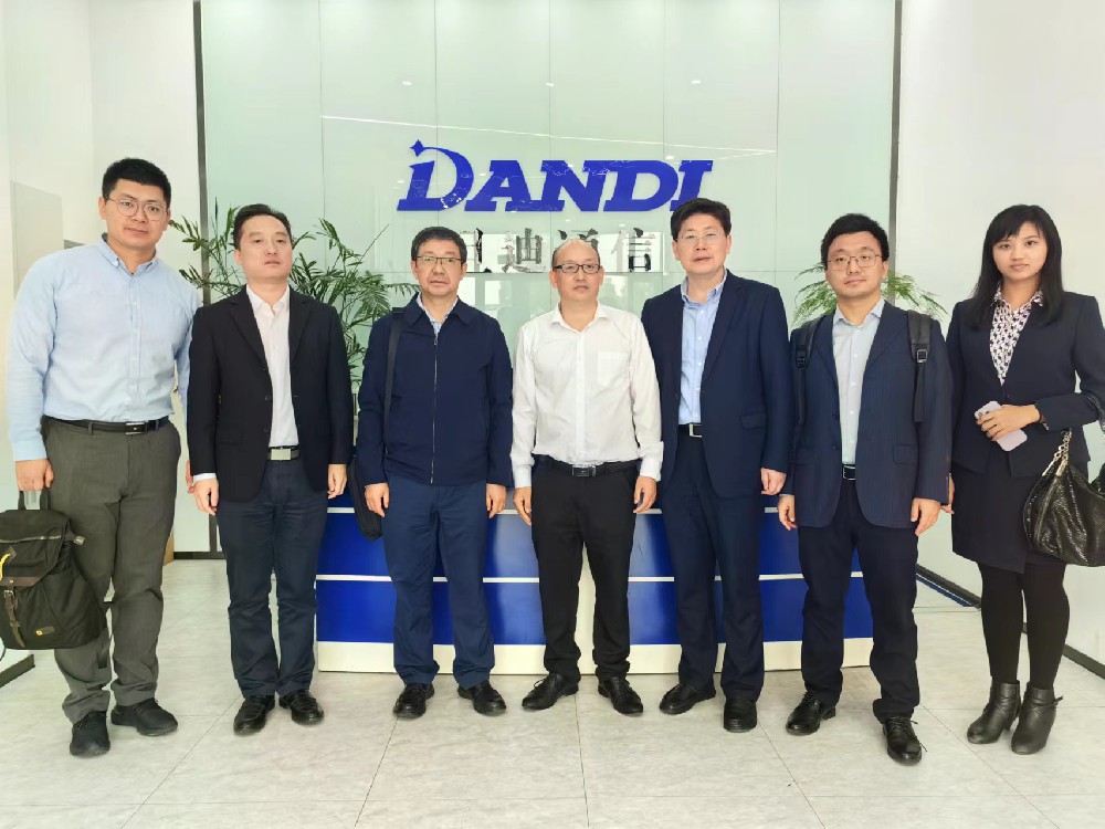 北方工業(yè)公司代表團及上海市松江區(qū)區(qū)經(jīng)委領(lǐng)導一行蒞臨旦迪參觀考察”