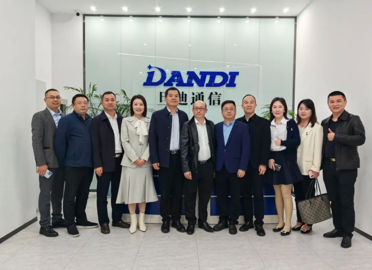 熱烈歡迎湖南省臨澧縣縣委書記李雨初及常德市人民政府駐上海聯(lián)絡(luò)處領(lǐng)導一行蒞臨旦迪參觀考察”